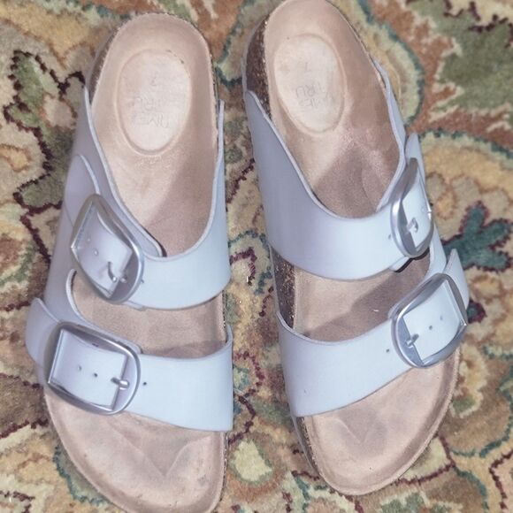Women's 2 Wide Strap Buckle Sandals in the berkinstock style Grey size 7 MINT - Picture 3 of 11